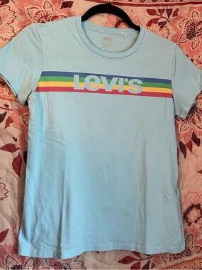 Levi's Light Blue Tee with Rainbow Stripe Logo